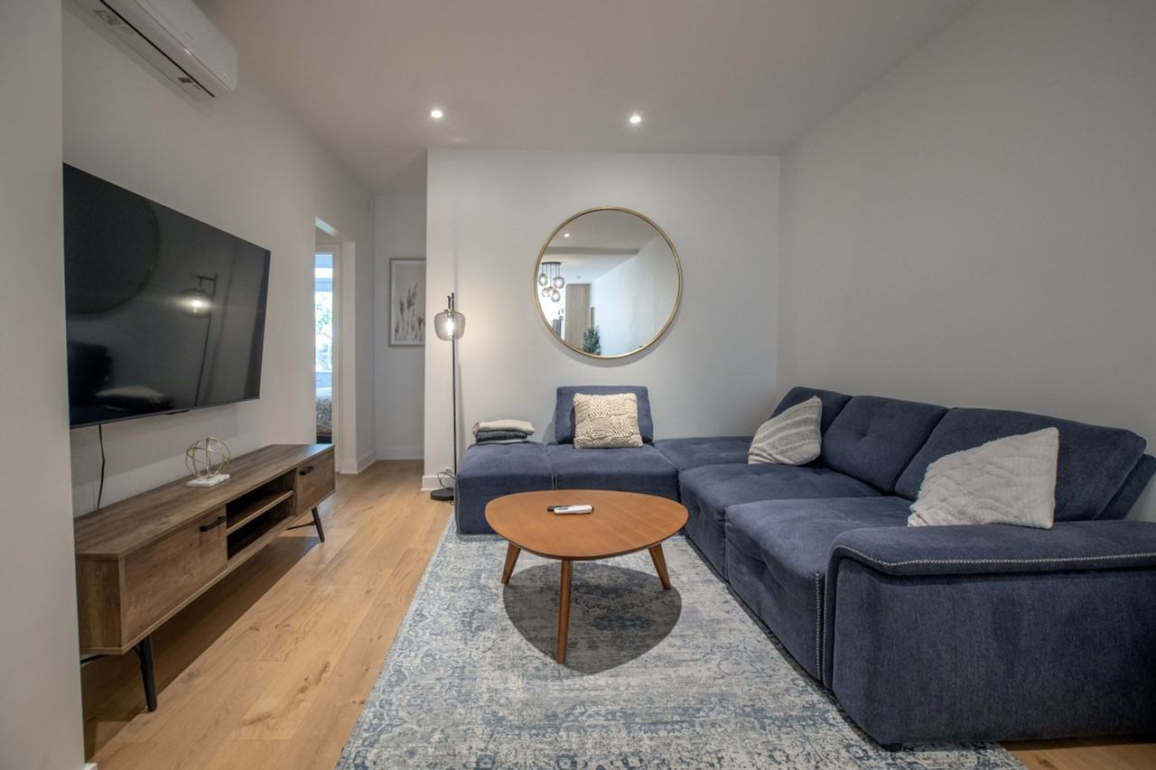 4617 Rue Saint-Denis #1061587P - Photo 2 of 35