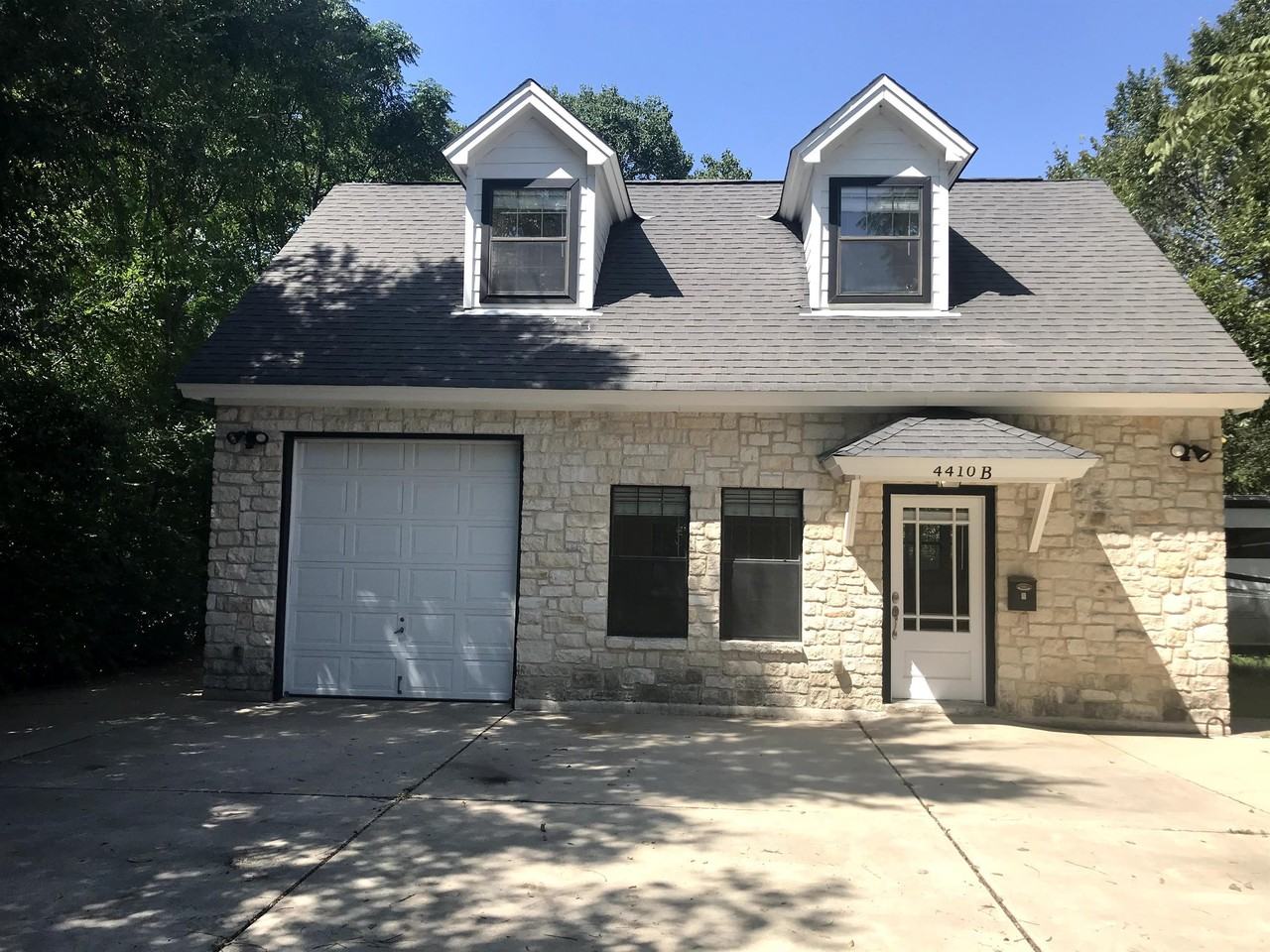 4410B Clawson Rd - Photo 2 of 27