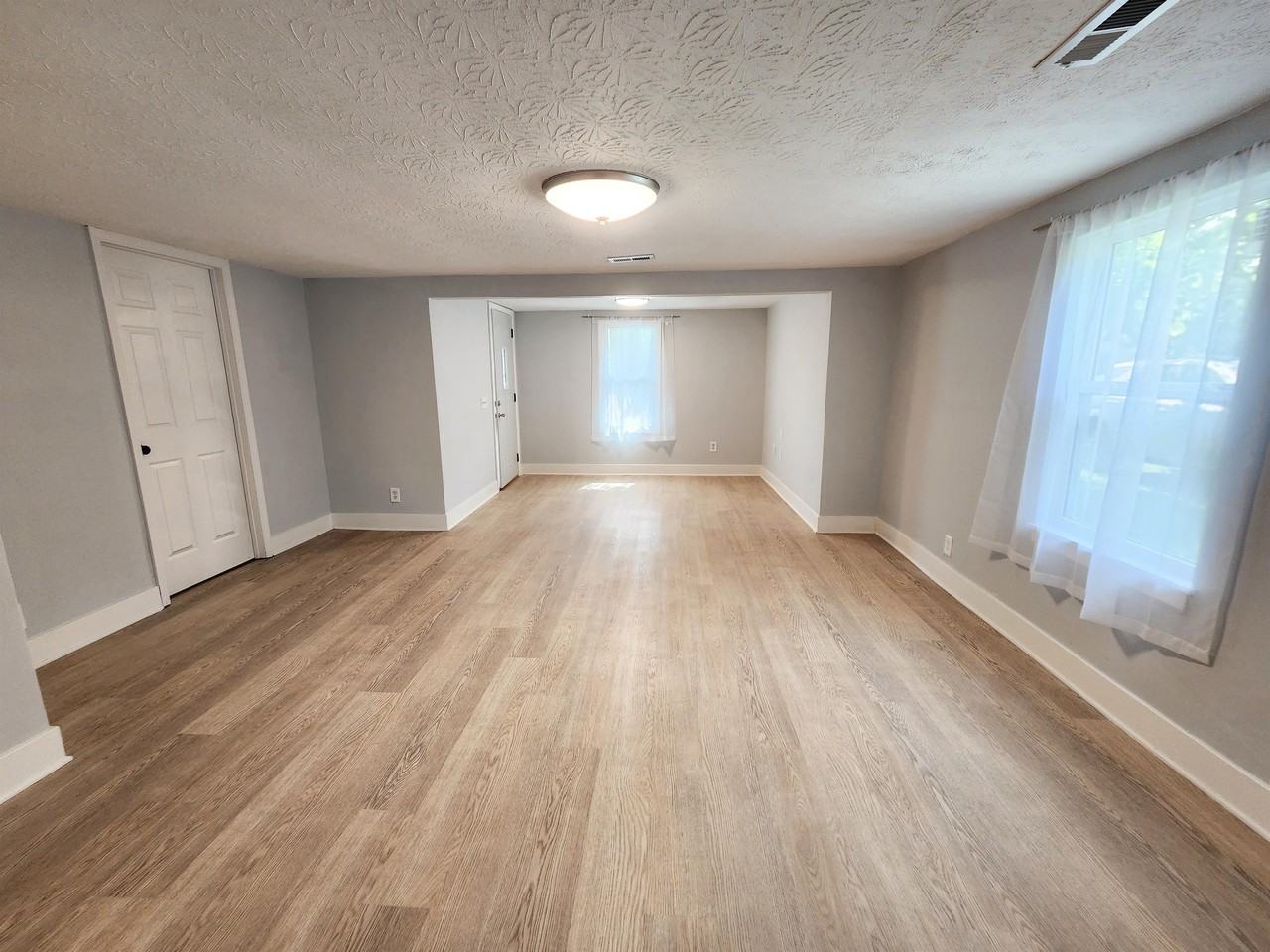 213 Starlight Dr - Photo 3 of 48