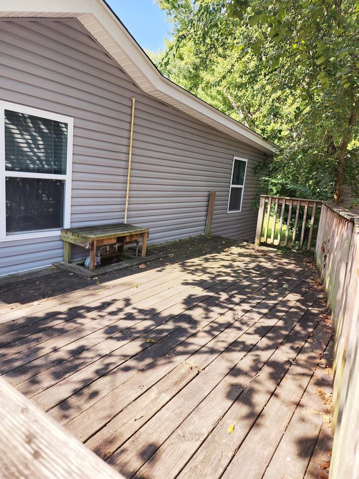 213 Starlight Dr - Photo 2 of 48