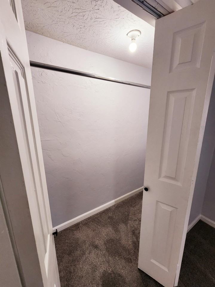 213 Starlight Dr - Photo 5 of 48