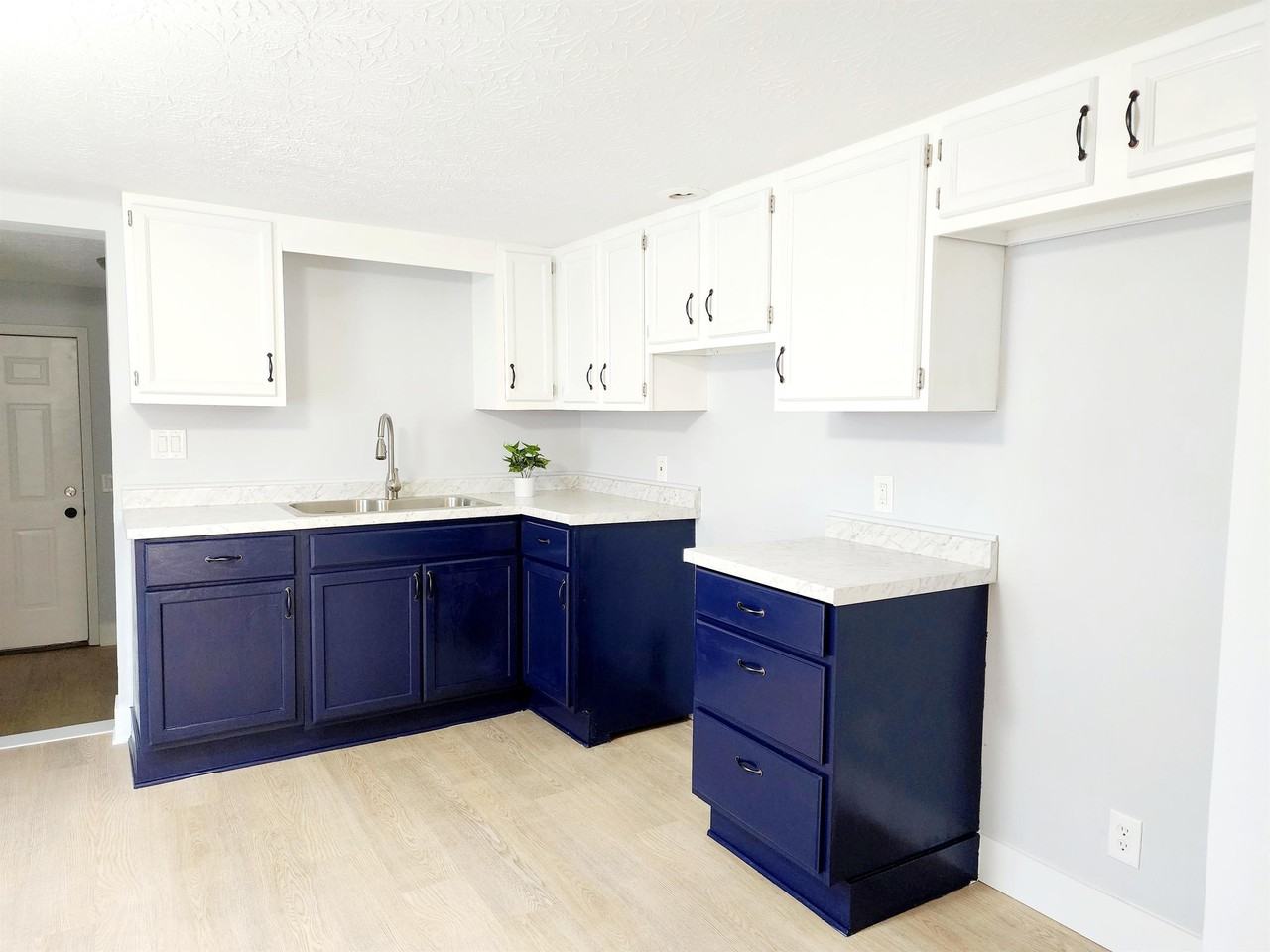 213 Starlight Dr - Photo 6 of 48