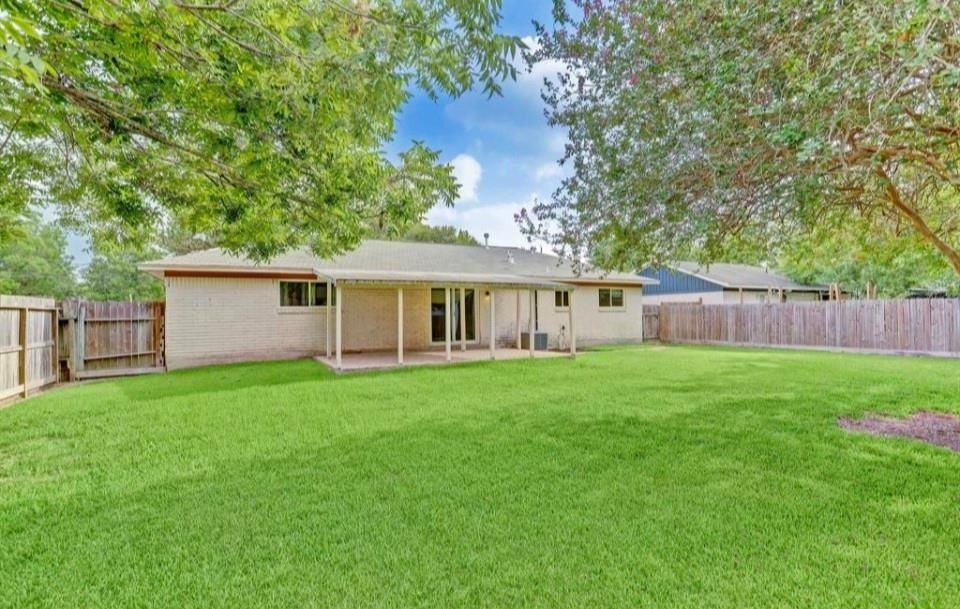 12735 7th St - Photo 2 of 16