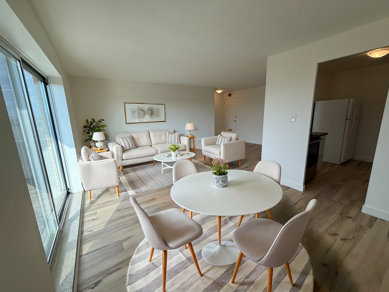 176 Mill St S - Photo 3 of 14