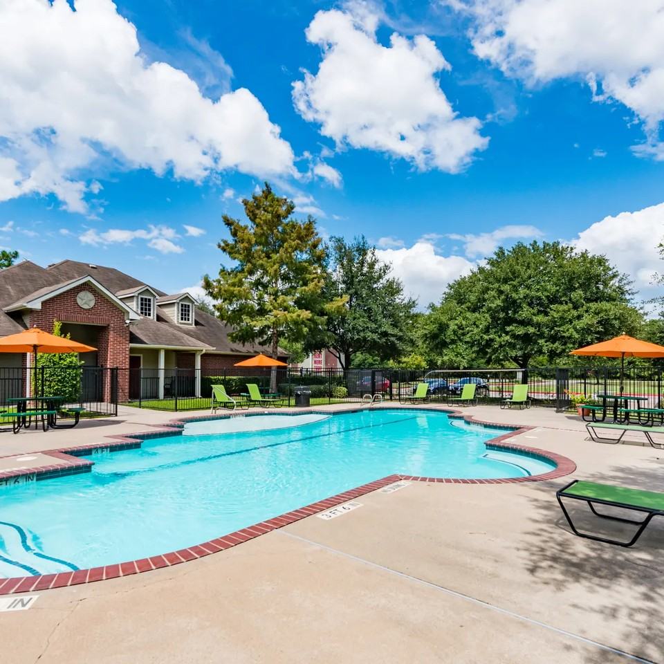 Green Pines - Photo 5 of 72