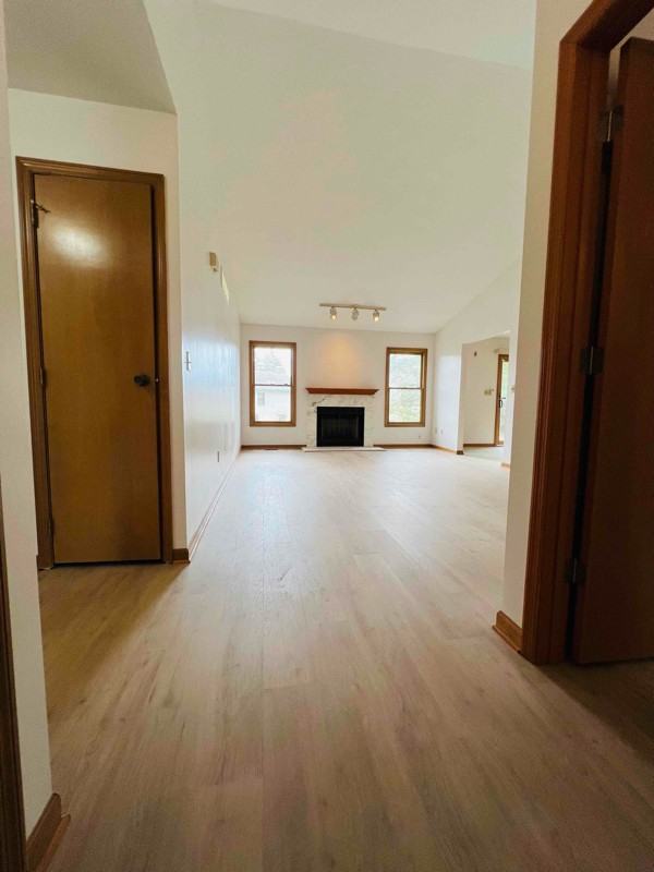 1235 Langland Dr - Photo 2 of 11