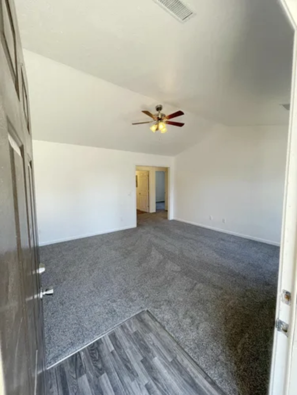 708 E Utica St #D - Photo 3 of 14