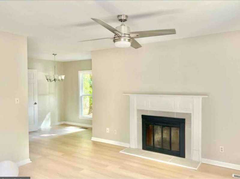 33 Liberty St - Photo 2 of 10