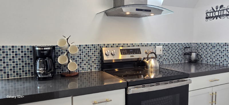 301 Poplar St #2 - Photo 2 of 17