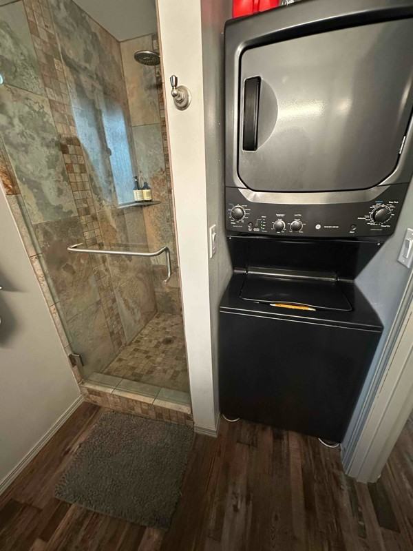 286 N 4th St - Photo 3 of 9