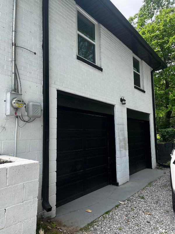 1208 Dempsey Dr - Photo 2 of 15