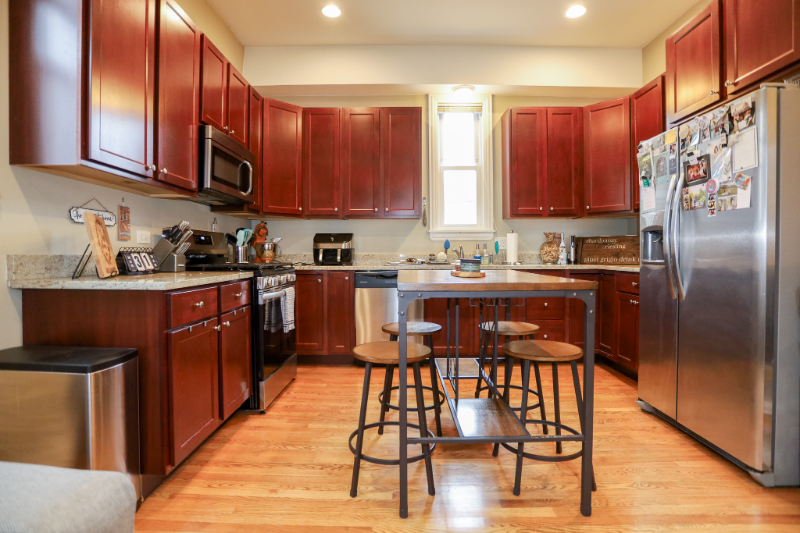 1357 W Barry Ave #CH1 - Photo 2 of 14