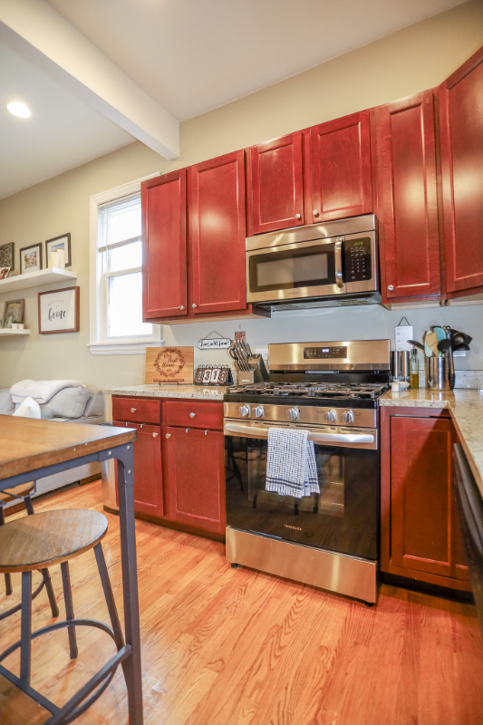 1357 W Barry Ave #CH1 - Photo 3 of 14