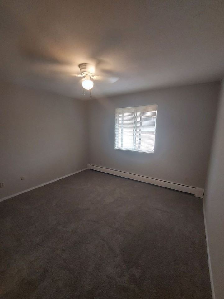 Al new updates in this fantastic Como Park community. - Photo 6 of 9