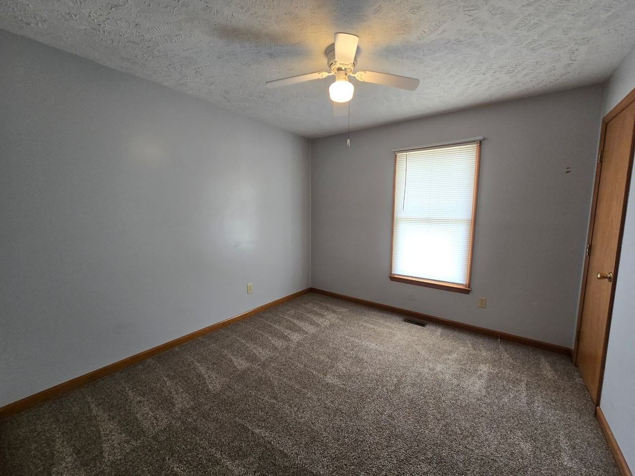 5285 Marvin Dr - Photo 6 of 25