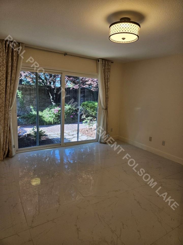 738 Agostini Cir - Photo 7 of 20