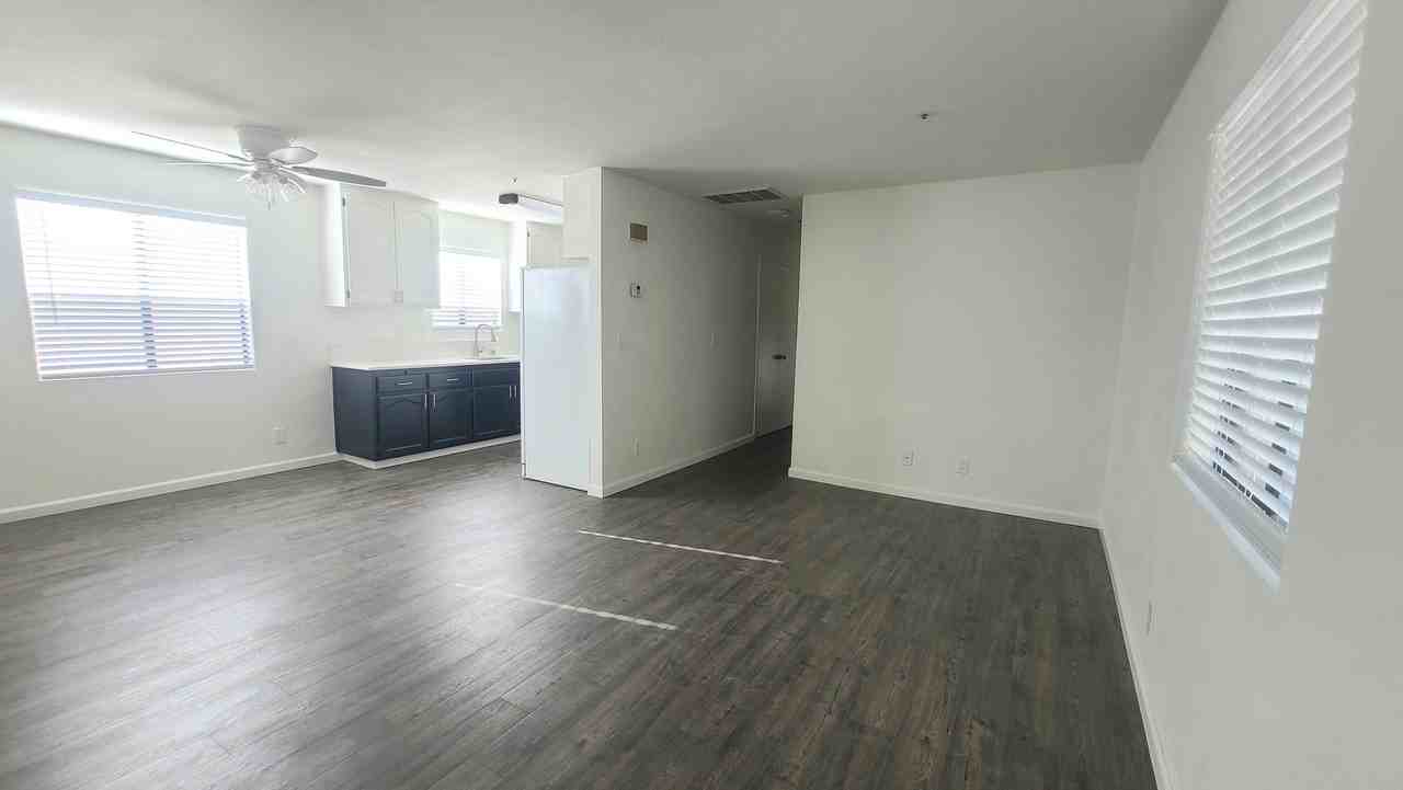 515 Grande Ave - Photo 2 of 21