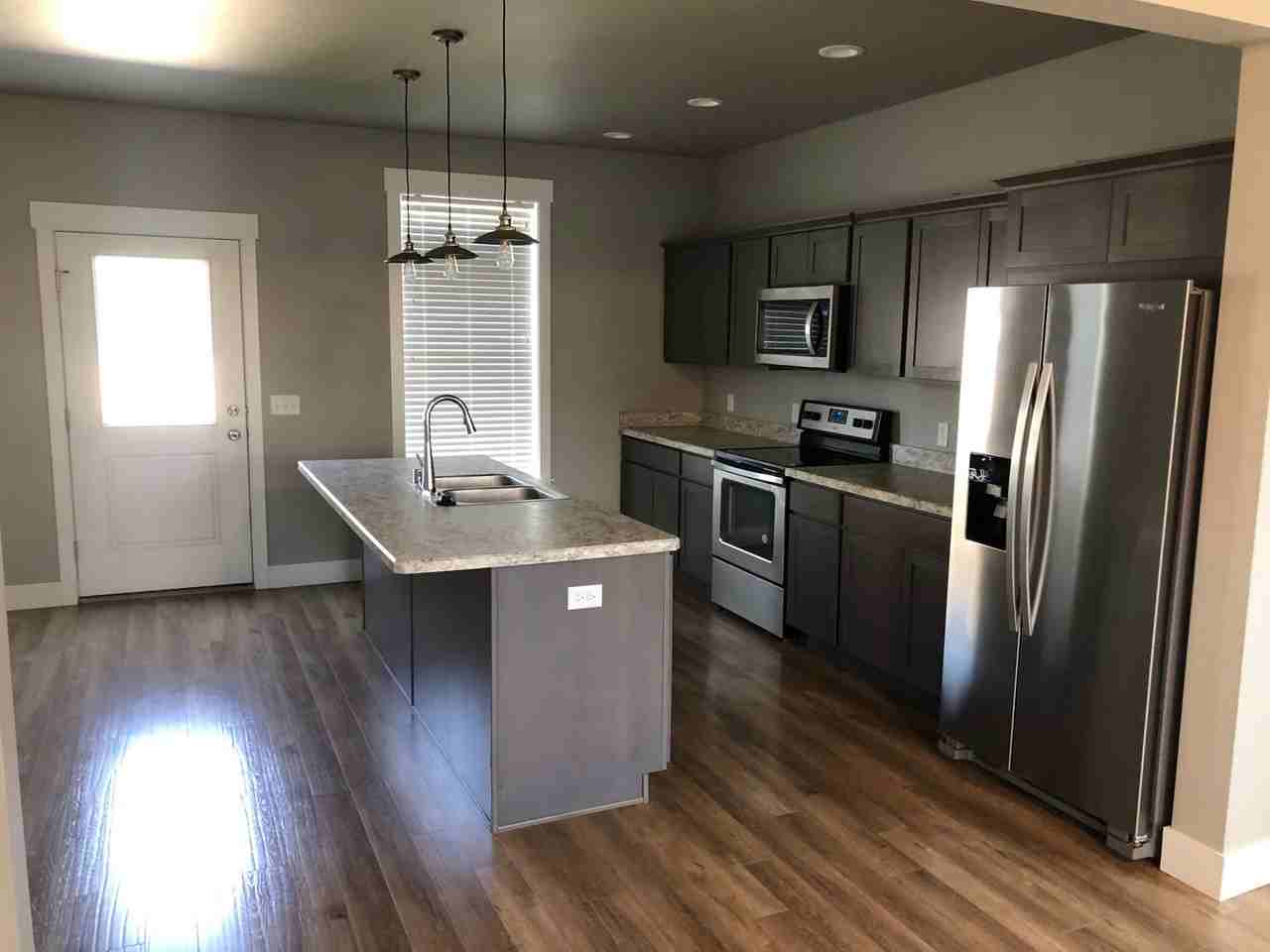 1753 Walter Creek Blvd - Photo 3 of 16