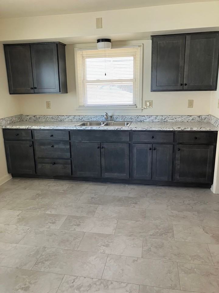 7333 W Lisbon Ave - Photo 2 of 9