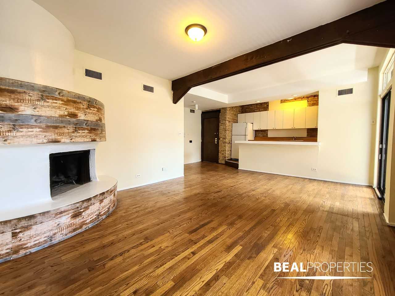 3013 N Broadway St - Photo 4 of 20