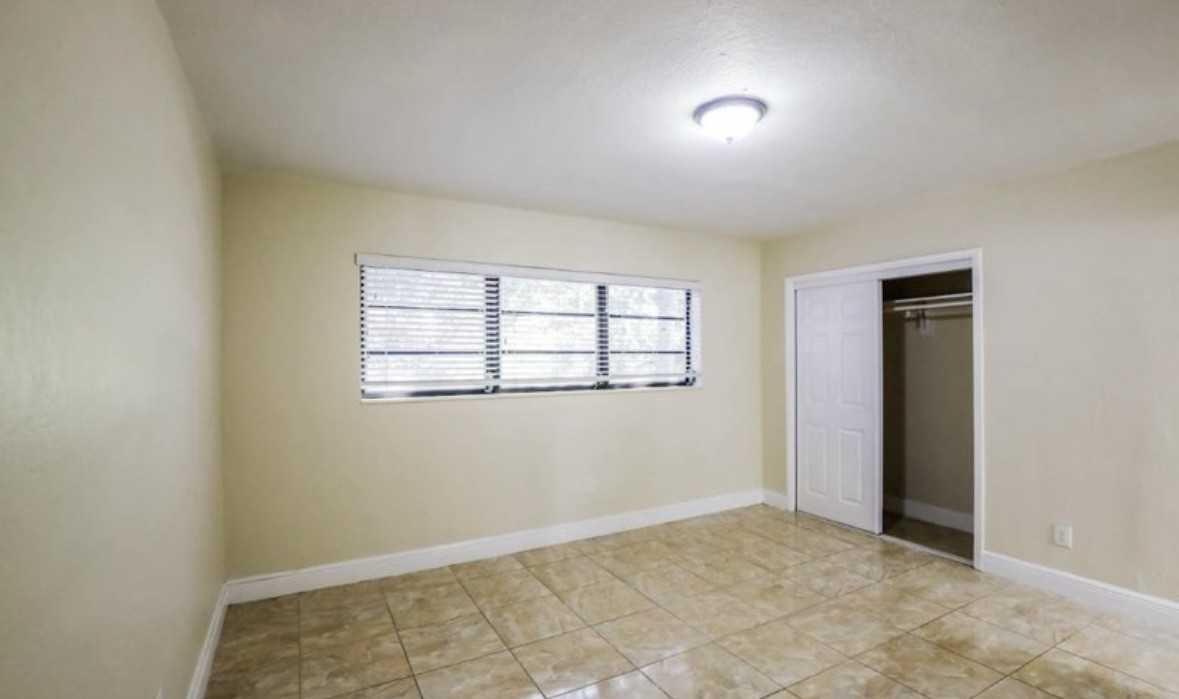 1731 Nw 187th St Unit B #NA - Photo 3 of 7