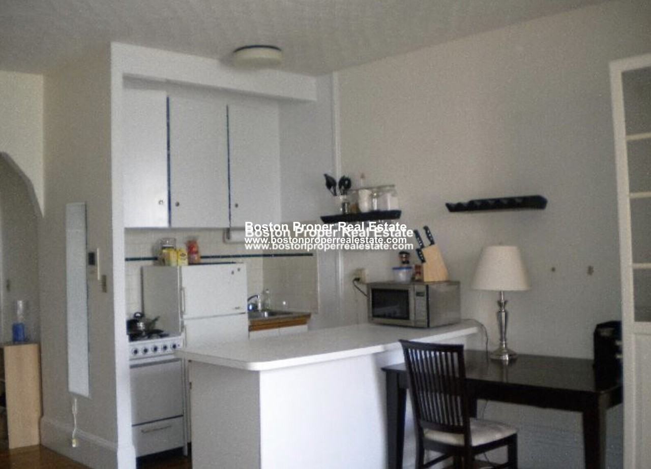 312 Beacon St #5 - Photo 4 of 8