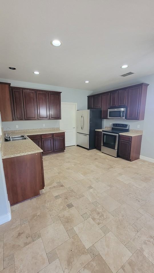 1206 Pinnacle Fls #NA - Photo 4 of 9