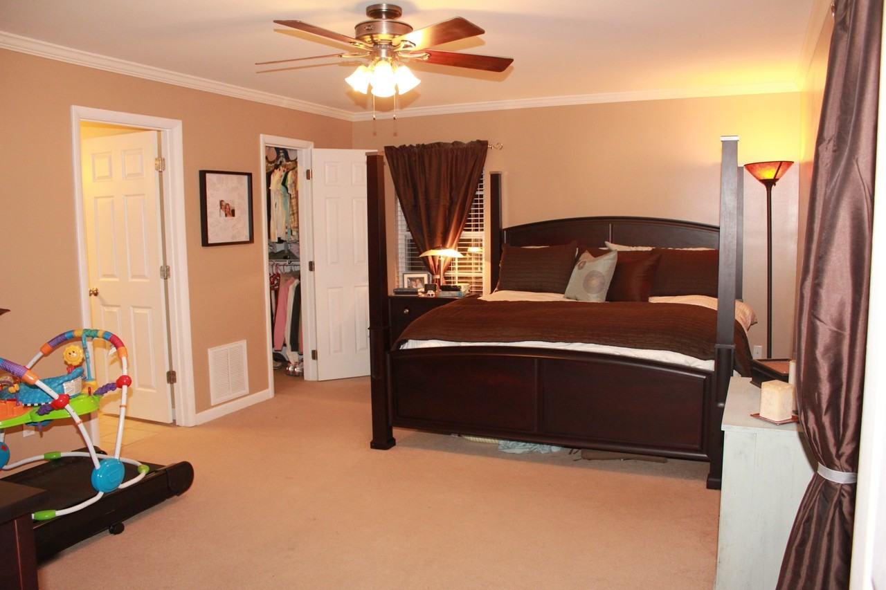 323 Vanosdale Rd - Photo 5 of 11