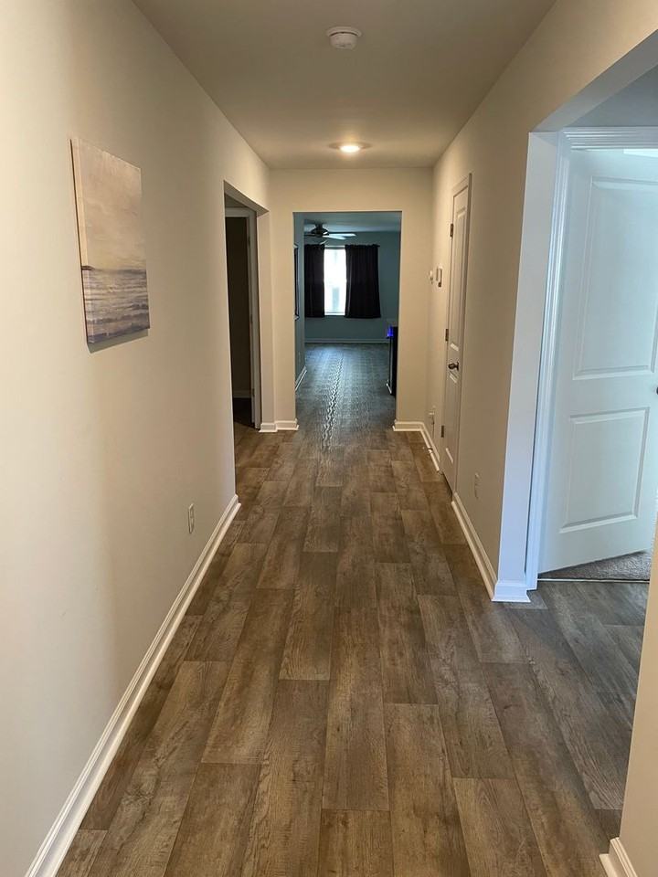 364 Ellis Rd Se - Photo 2 of 40