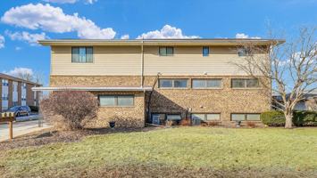 featured image of 2504 E Washington St