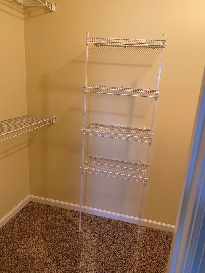 441 Flowing Creek Dr - Photo 3 of 9