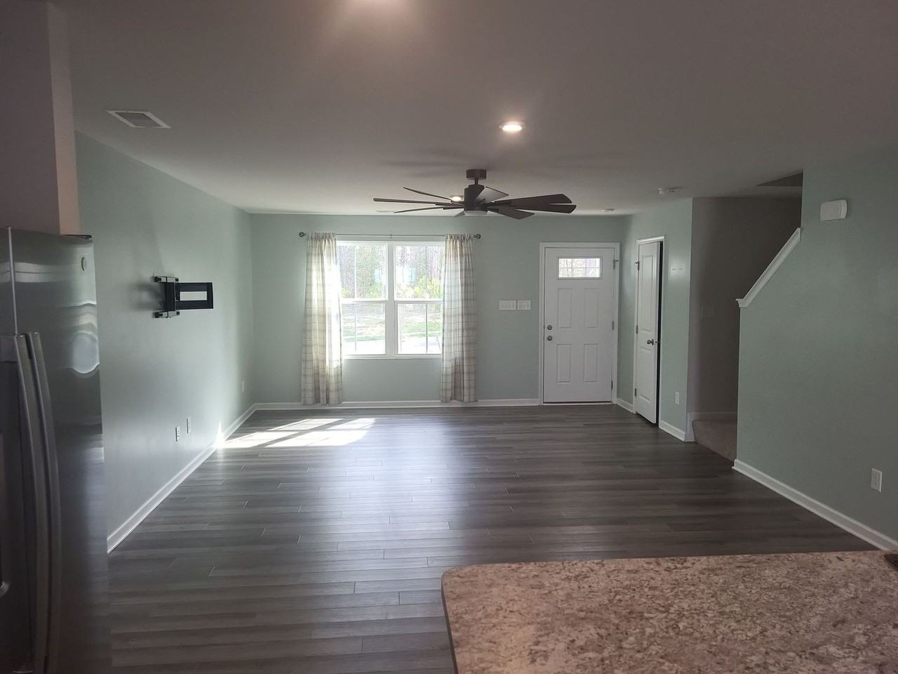 104 Makayla Dr - Photo 4 of 25