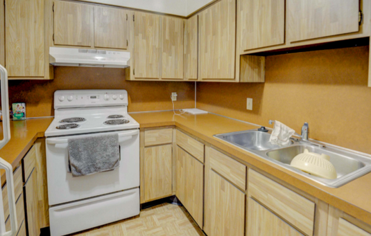 Country Club Apartments - Photo 5 of 9