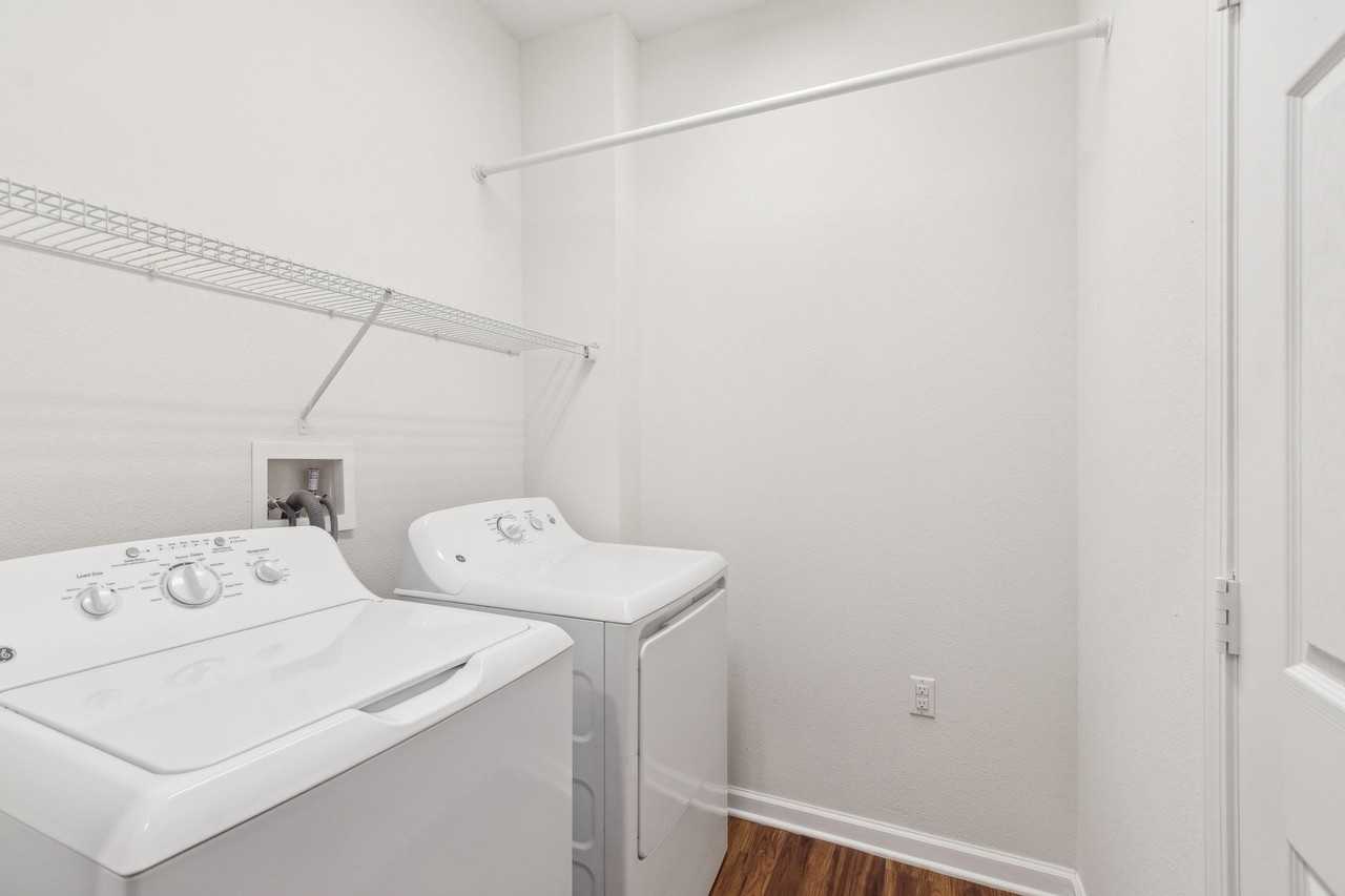 Duval Station Landing - Photo 5 of 26