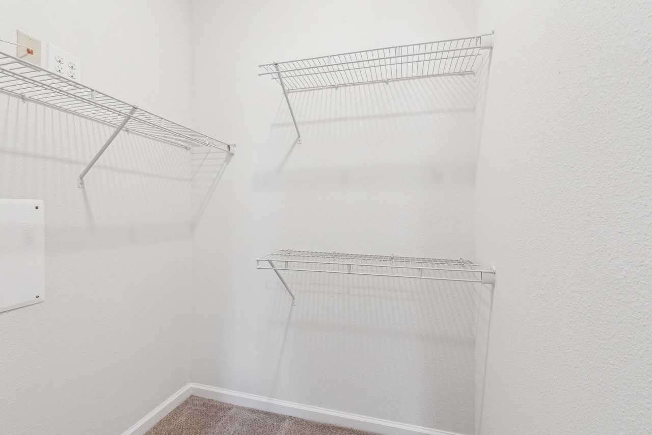 Duval Station Landing - Photo 7 of 26