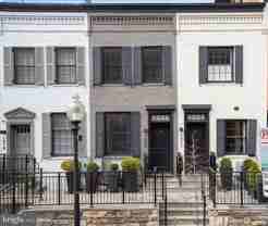 1040 31st St Nw - Photo 1 of 1