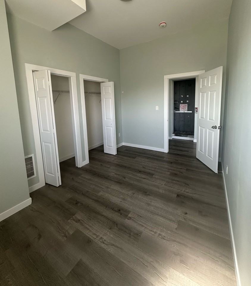 362 Richmond Street #8 - Photo 4 of 11