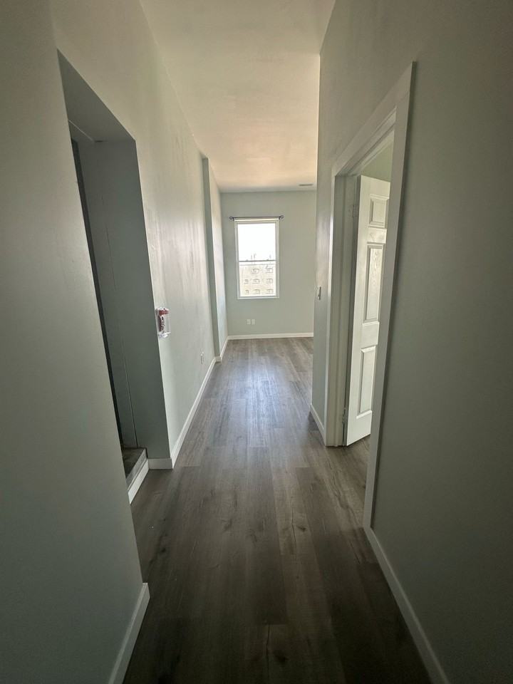362 Richmond Street #8 - Photo 6 of 11