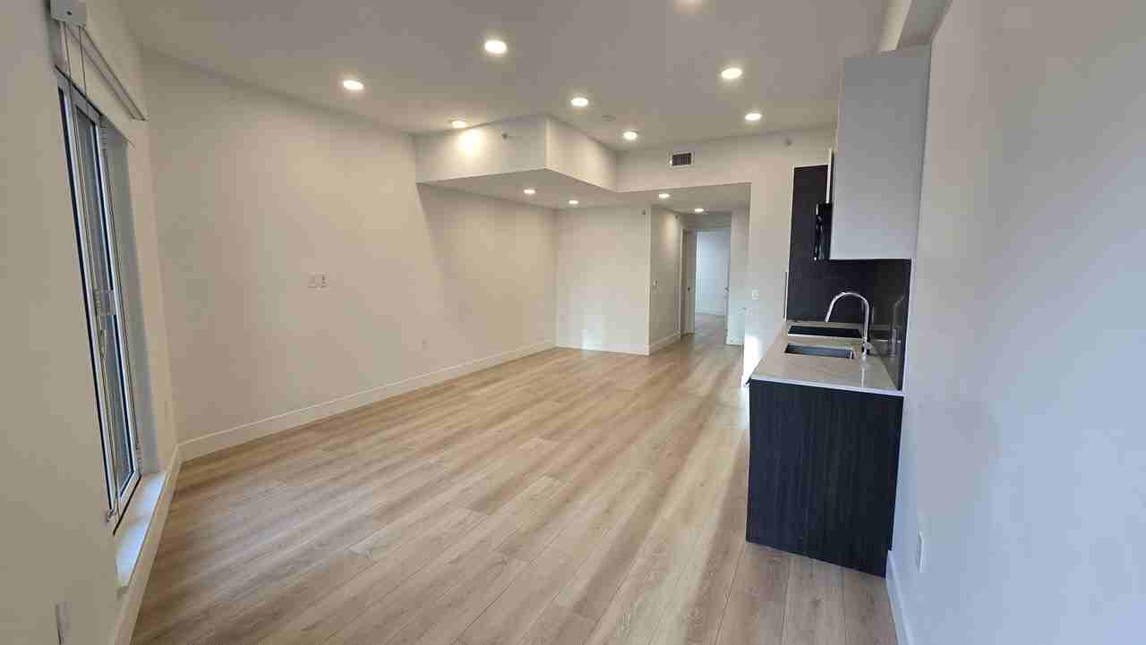 333 Carrall Street #401
