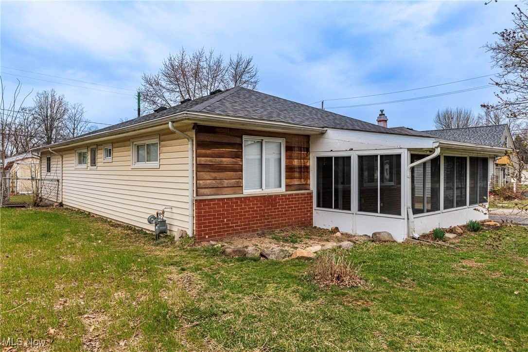 4964 Orchard Rd - Photo 2 of 35