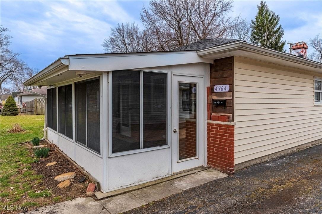 4964 Orchard Rd - Photo 3 of 35