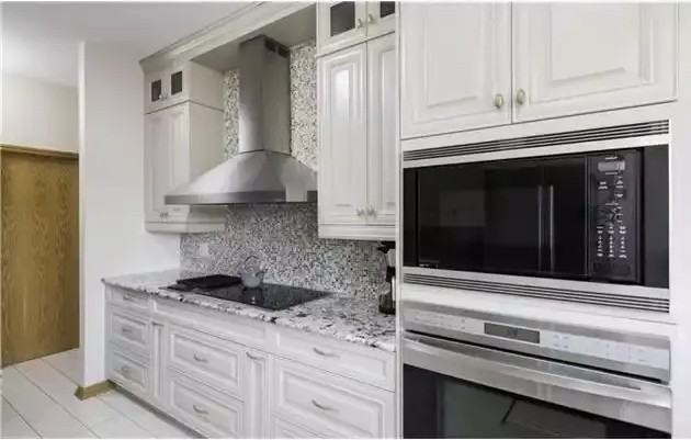 160 Niakwa Rd #303 - Photo 3 of 8