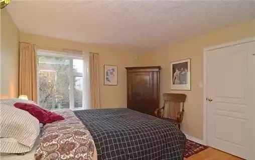 1037 Richardson St #202 - Photo 3 of 8