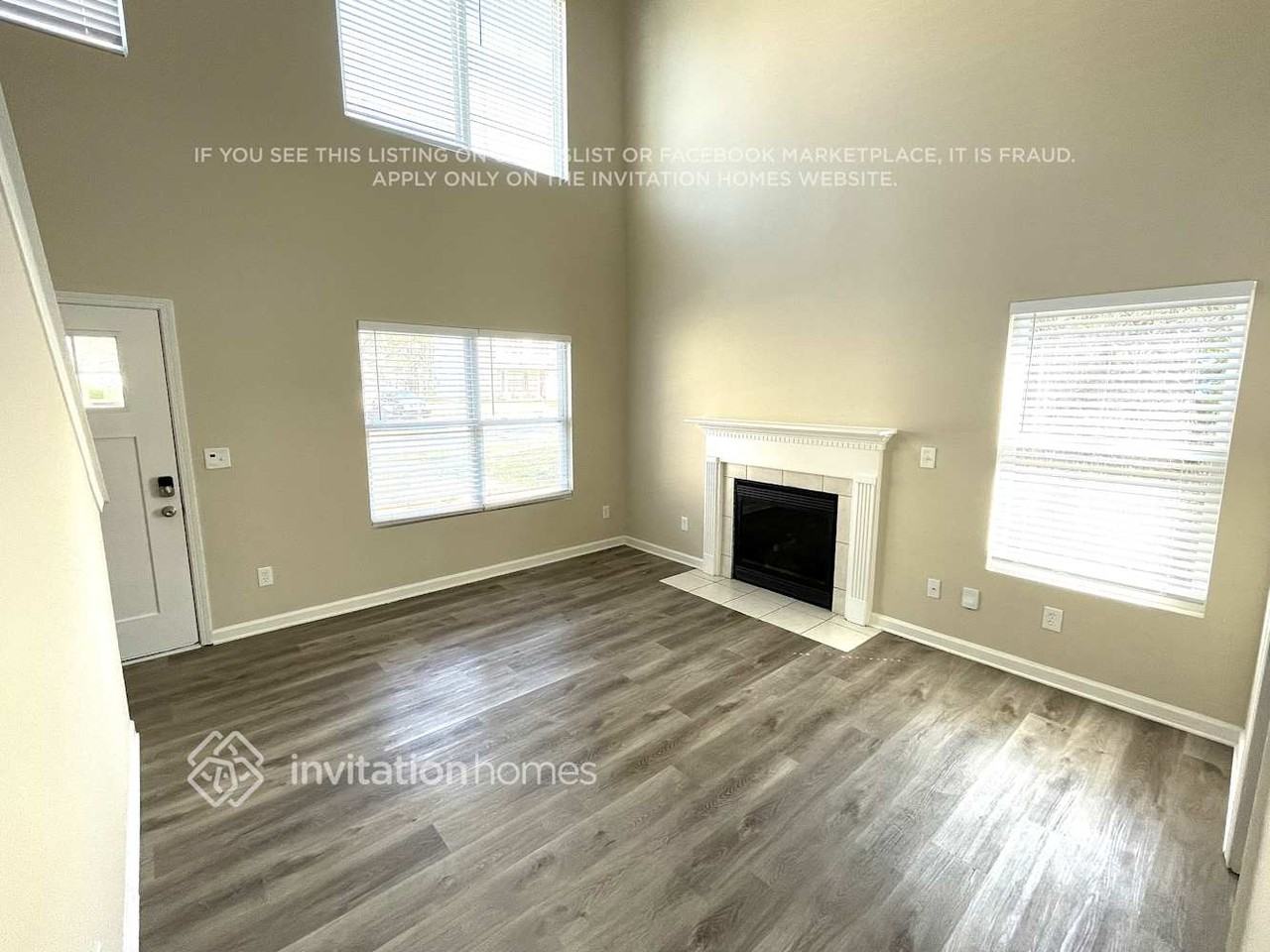 3030 Decapolis Dr - Photo 2 of 14
