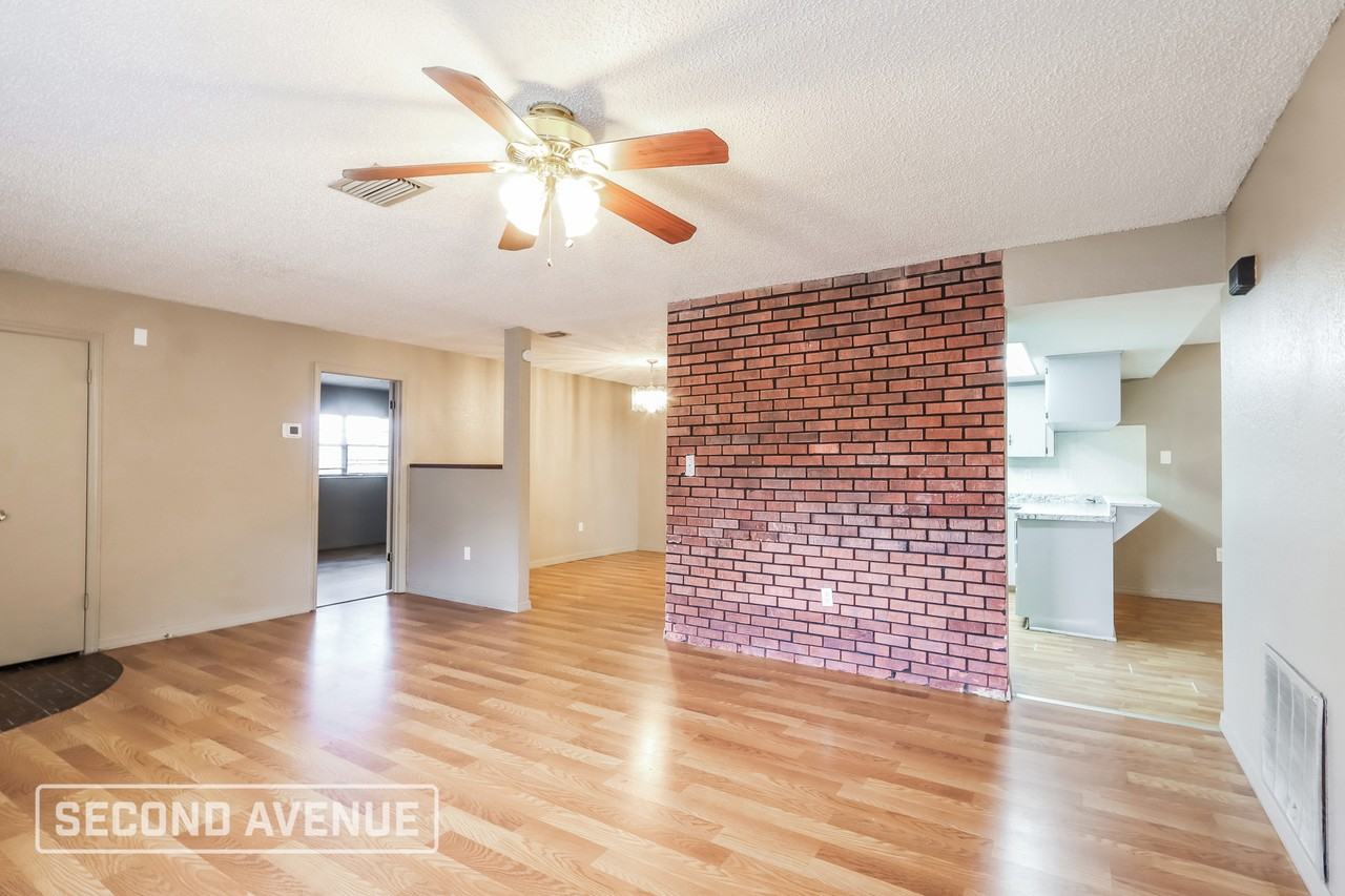8262 Norbert St - Photo 6 of 24