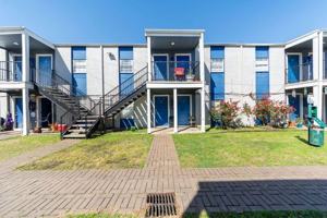 featured image of 1800 N Wayside Dr #23