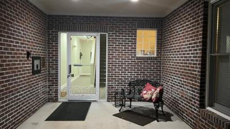800 Savannah Ridge Rd #101