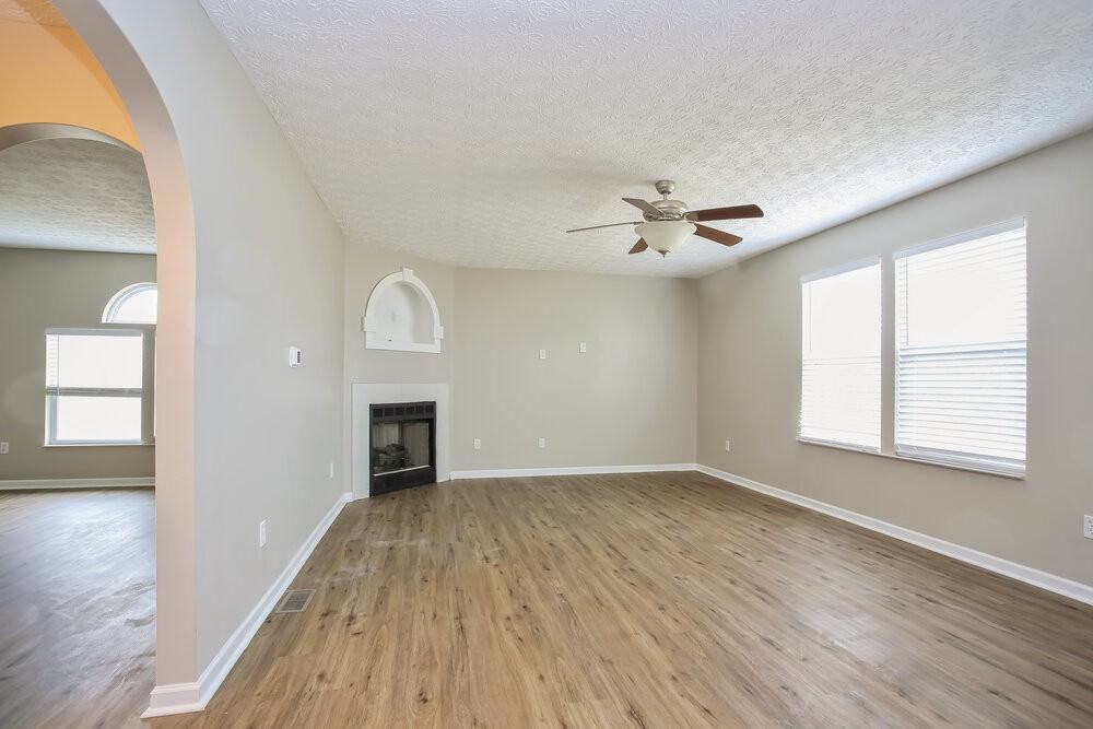 169 Pinecrest Dr - Photo 5 of 17
