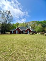 featured image of 205 Oak Bluff Dr