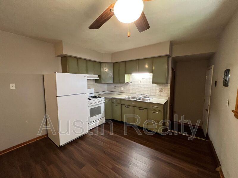 3550 Norman Ave - Photo 2 of 11